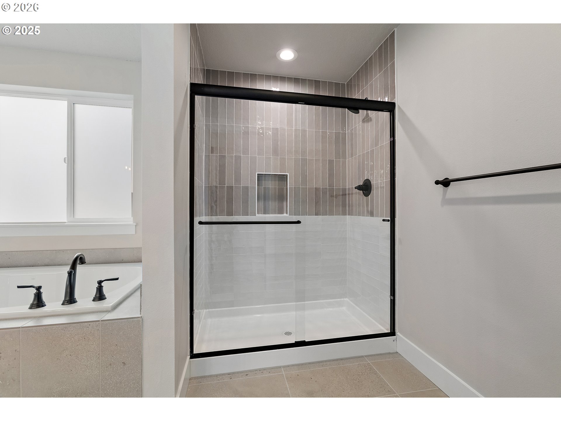 12171 Southwest Autumn View Street Tigard, OR 97224 - Photo 31 of 44