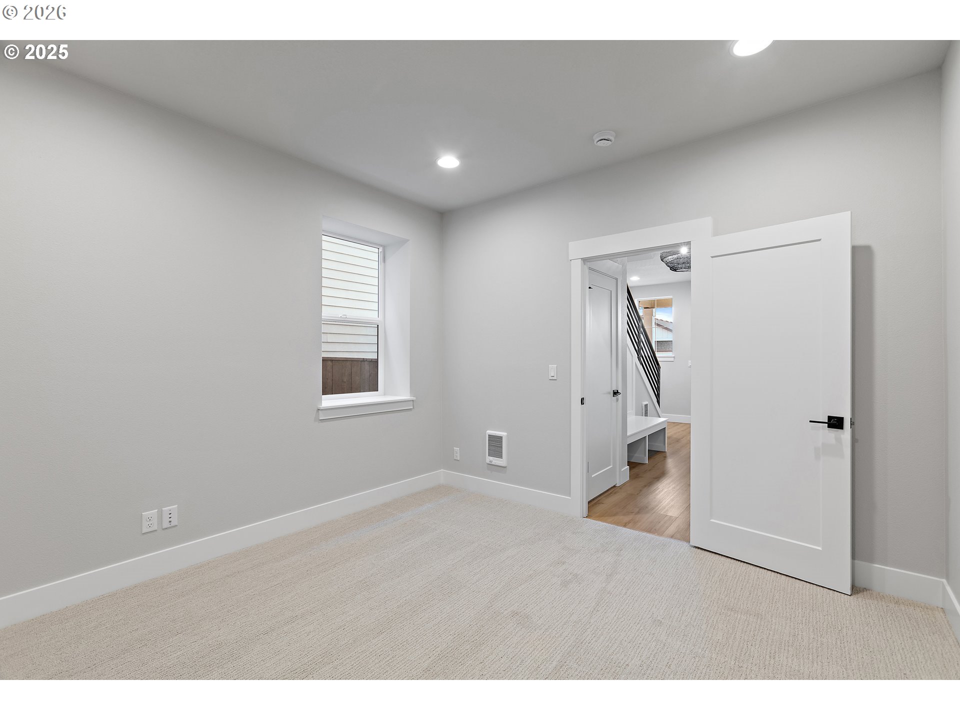 12171 Southwest Autumn View Street Tigard, OR 97224 - Photo 7 of 44