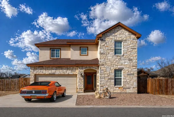 $309,000 | 106 Sutton Place, Uvalde, TX 78801