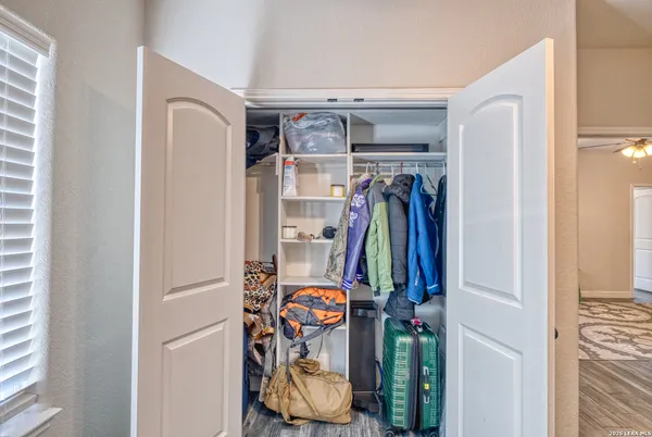 $325,000 | 106 Sutton Place, Uvalde, TX 78801