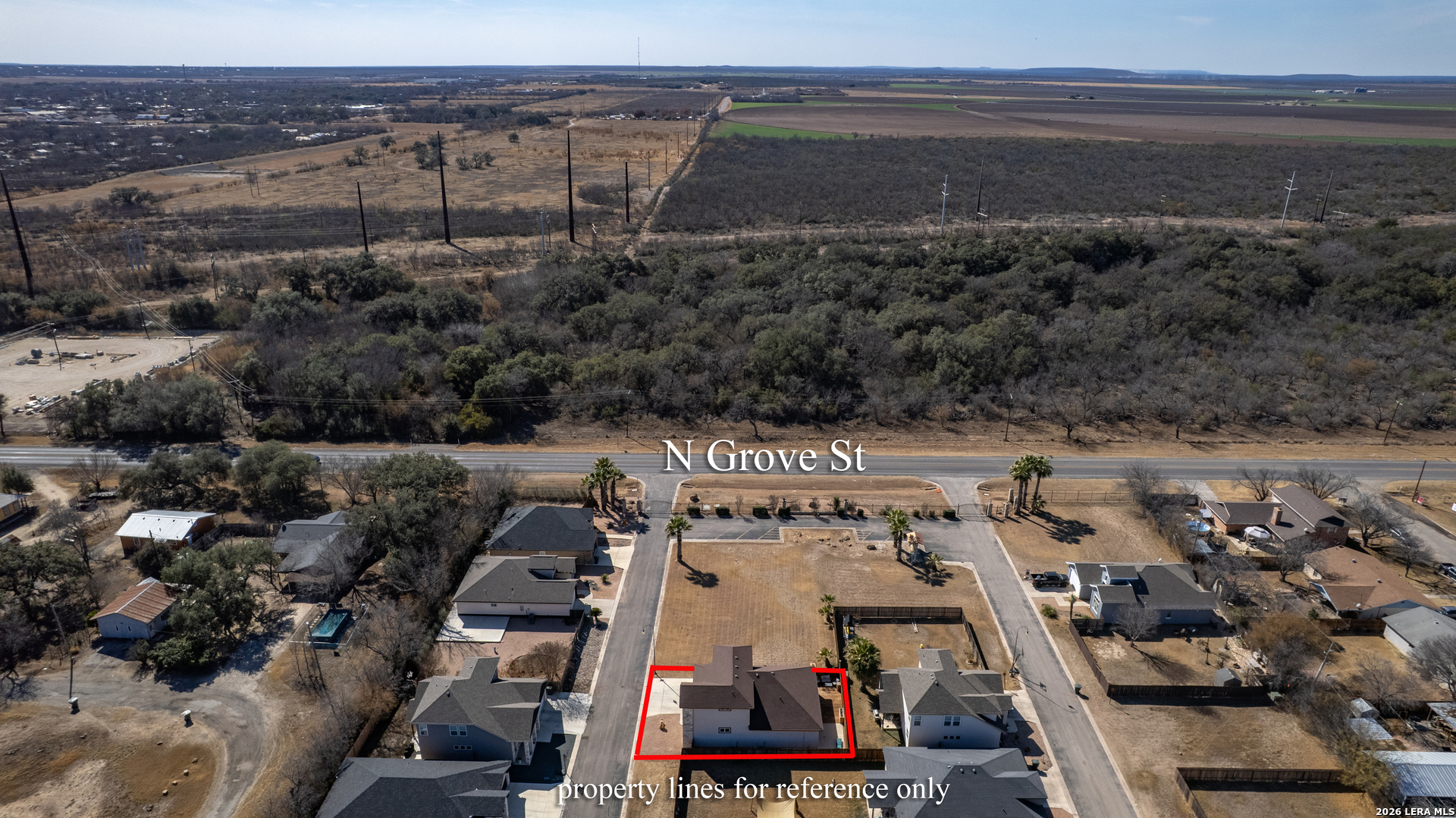 106 Sutton Place Uvalde, TX 78801 - Photo 36 of 38