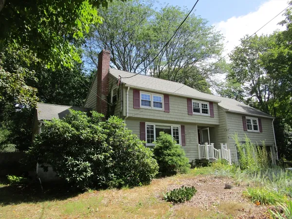 $925,000 | 16 Munroe Avenue, Reading, MA 01867