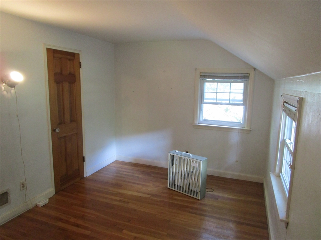 16 Munroe Avenue Reading, MA 01867 - Photo 21 of 42