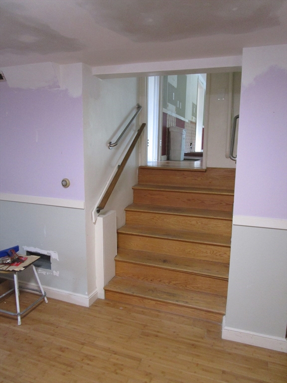 16 Munroe Avenue Reading, MA 01867 - Photo 33 of 42