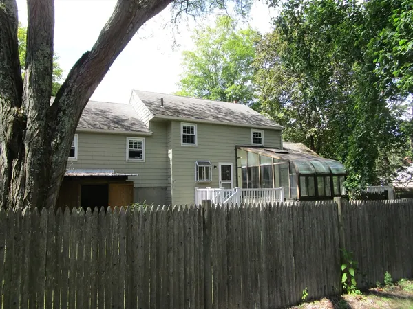 $925,000 | 16 Munroe Avenue, Reading, MA 01867