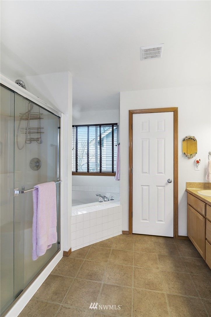 6960 Radius Loop Southeast Lacey, WA 98513 - Photo 12 of 18 Gallery Image 12
