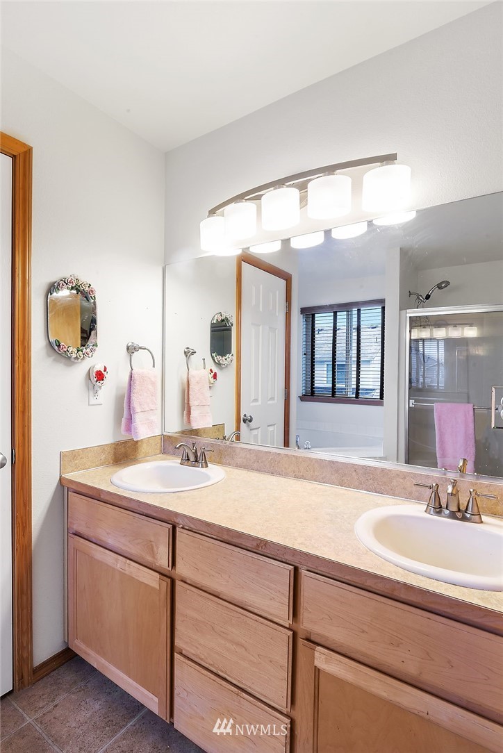 6960 Radius Loop Southeast Lacey, WA 98513 - Photo 13 of 18 Gallery Image 13