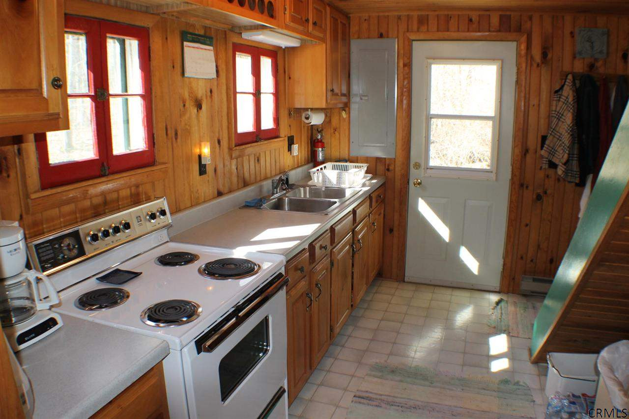 147 Ward Road Mayfield, NY 12117 - Photo 5 of 13 Photo 5