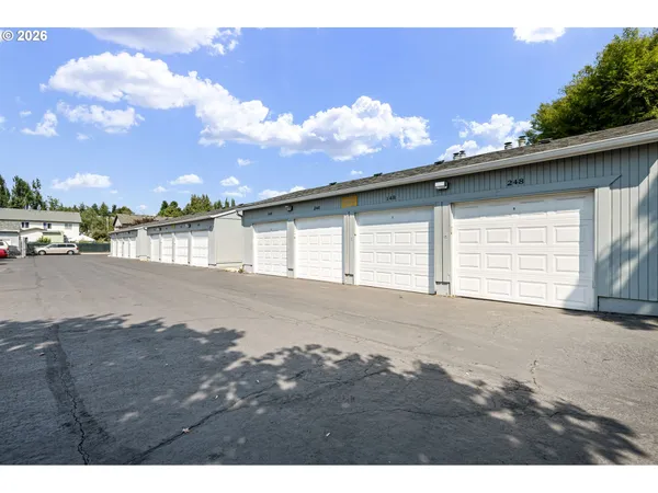 $260,000 | 650 Harlow Road, Unit 248, Springfield, OR 97477