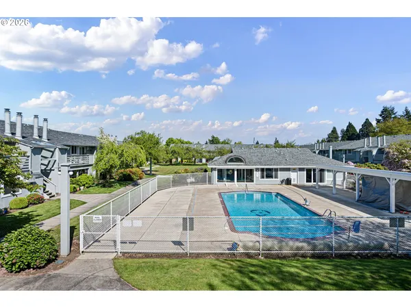 $260,000 | 650 Harlow Road, Unit 248, Springfield, OR 97477