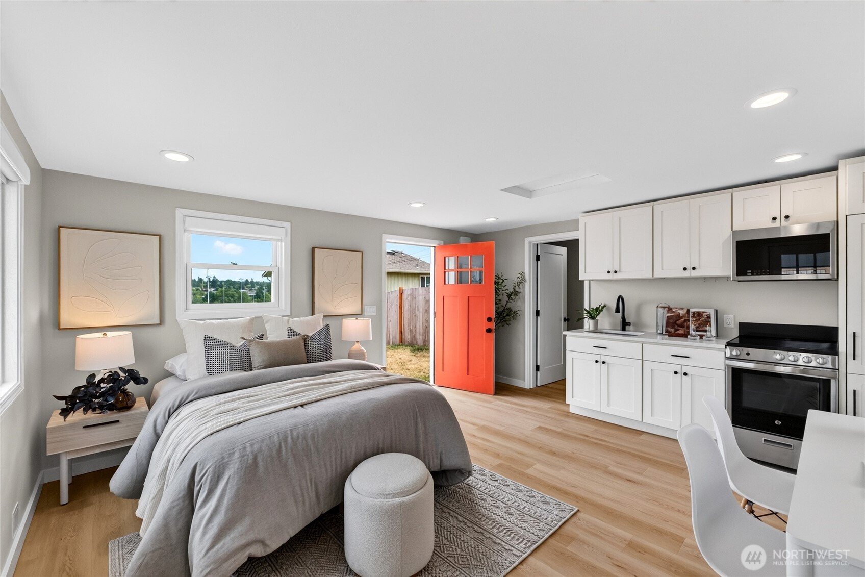 2909 Southwest Cloverdale Street Seattle, WA 98126 - Photo 3 of 13 Gallery Image 3