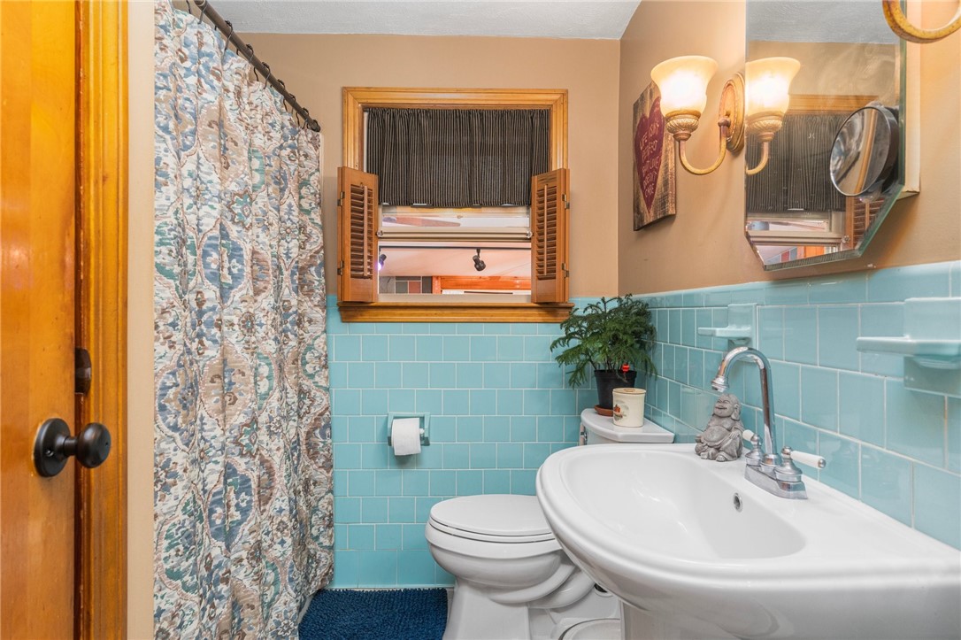 149 Imperial Drive Warwick, RI 02886 - Photo 14 of 20