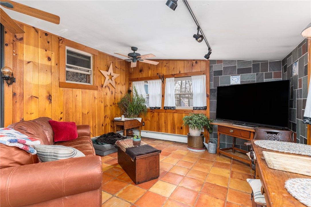 149 Imperial Drive Warwick, RI 02886 - Photo 17 of 20