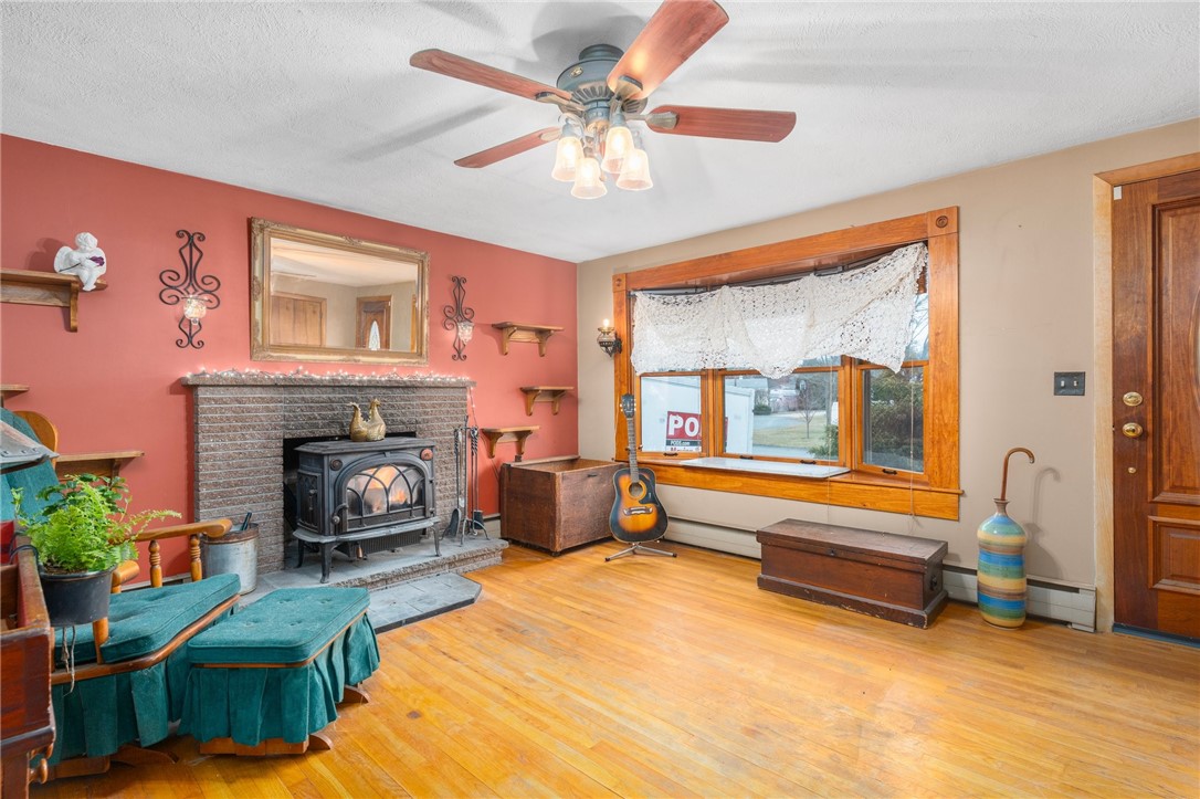 149 Imperial Drive Warwick, RI 02886 - Photo 5 of 20