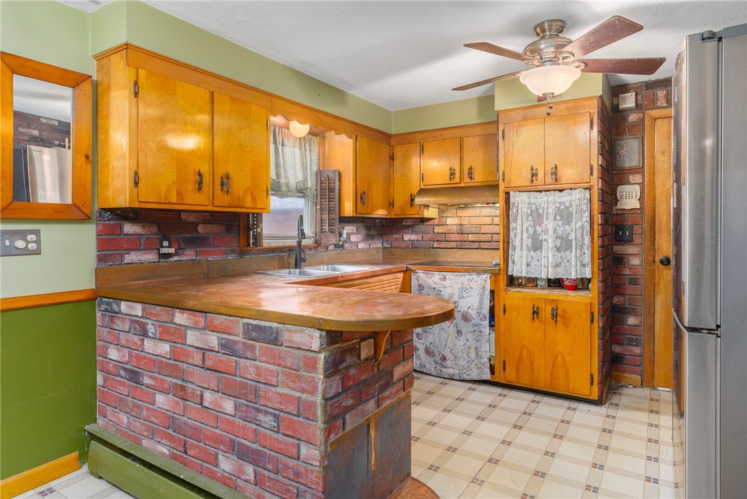 149 Imperial Drive Warwick, RI 02886 - Photo 7 of 20