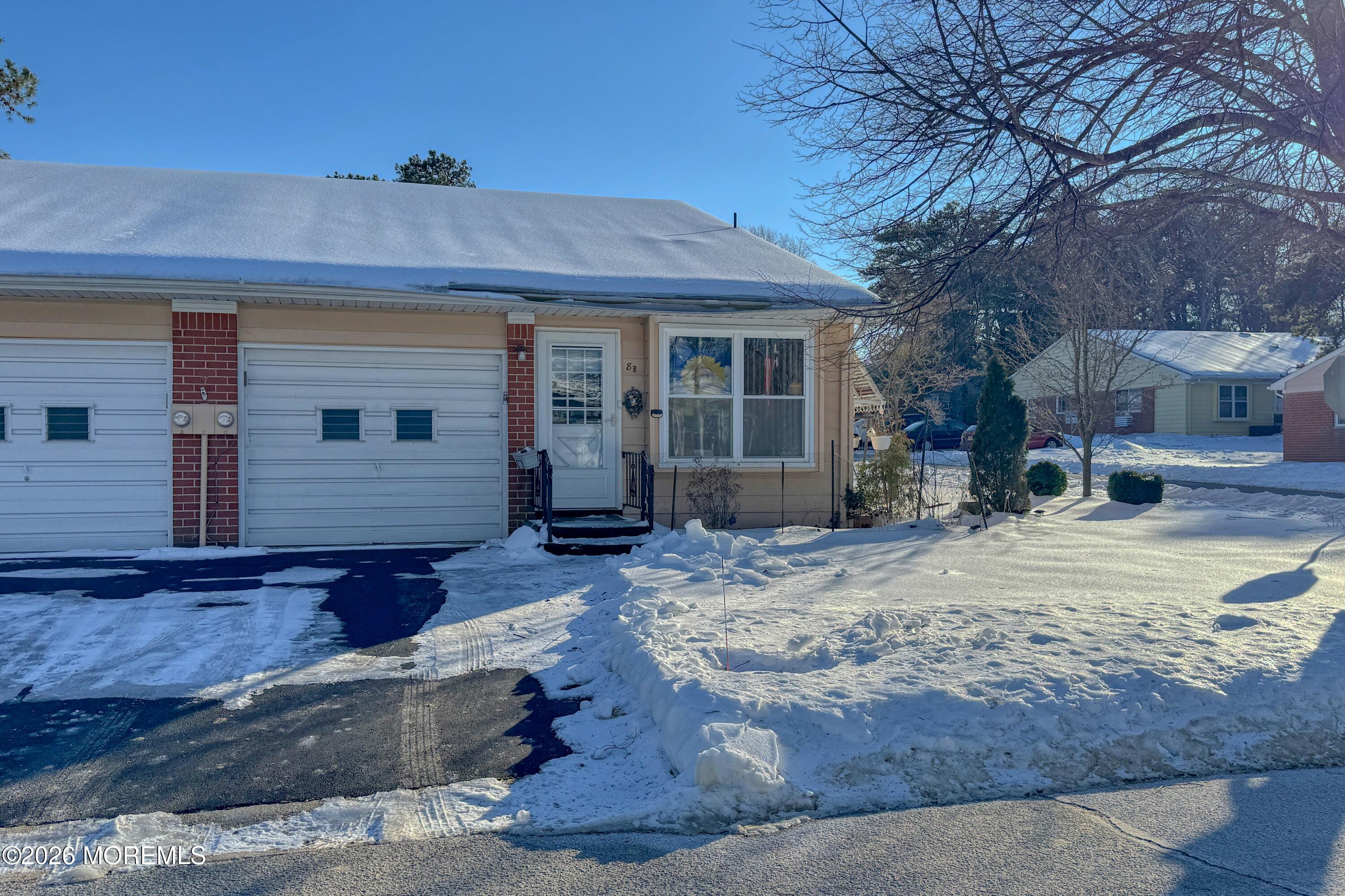 8-b Lexington Dr_Front