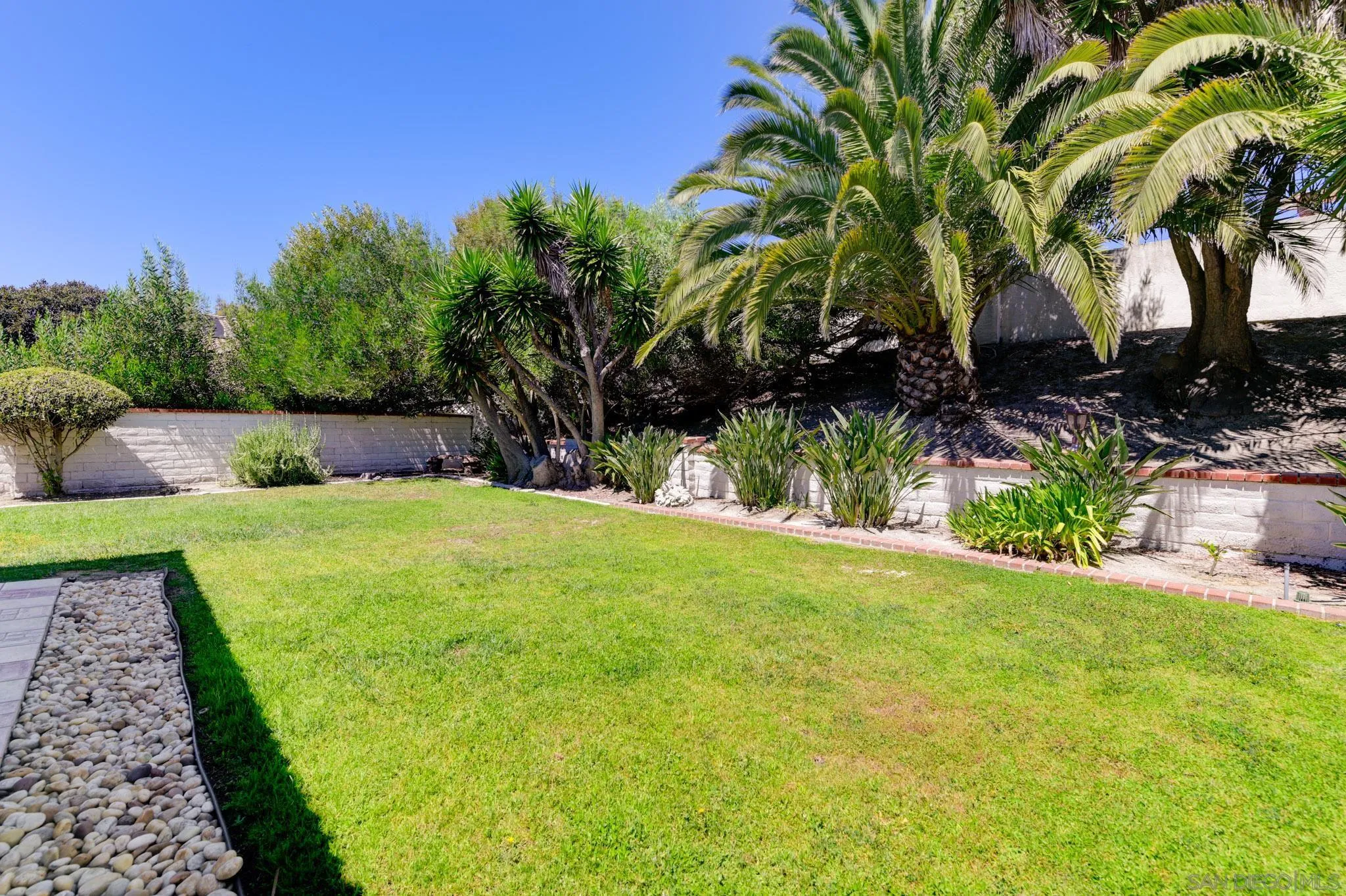 3408 Viewpoint Way Oceanside, CA 92056 - Photo 19 of 23