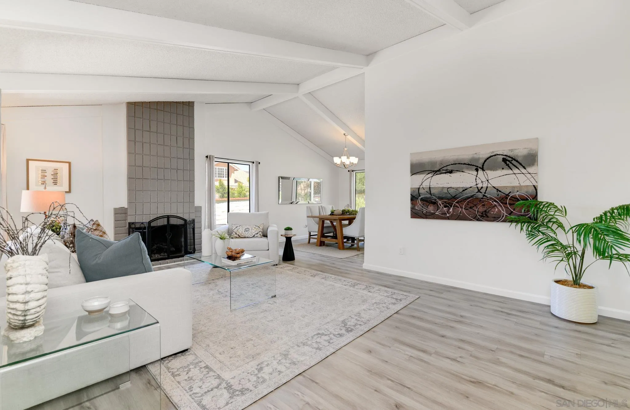 3408 Viewpoint Way Oceanside, CA 92056 - Photo 6 of 23