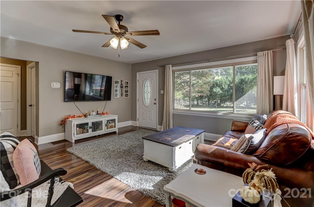 1405 Longview Road Rock Hill, SC 29732 - Photo 6 of 25 Gallery Image 6