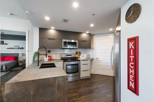 $629,000 | 1881 79th Street Causeway, Unit 1801, North Bay Village, FL 33141