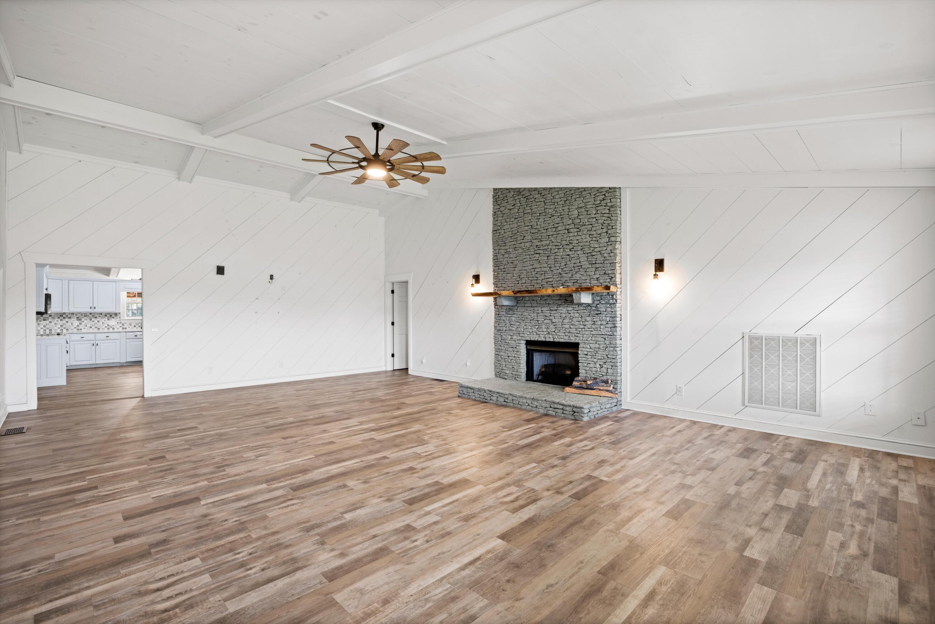 1597 Beaverdale Road Northeast Dalton, GA 30721 - Photo 10 of 52 10-090A8704