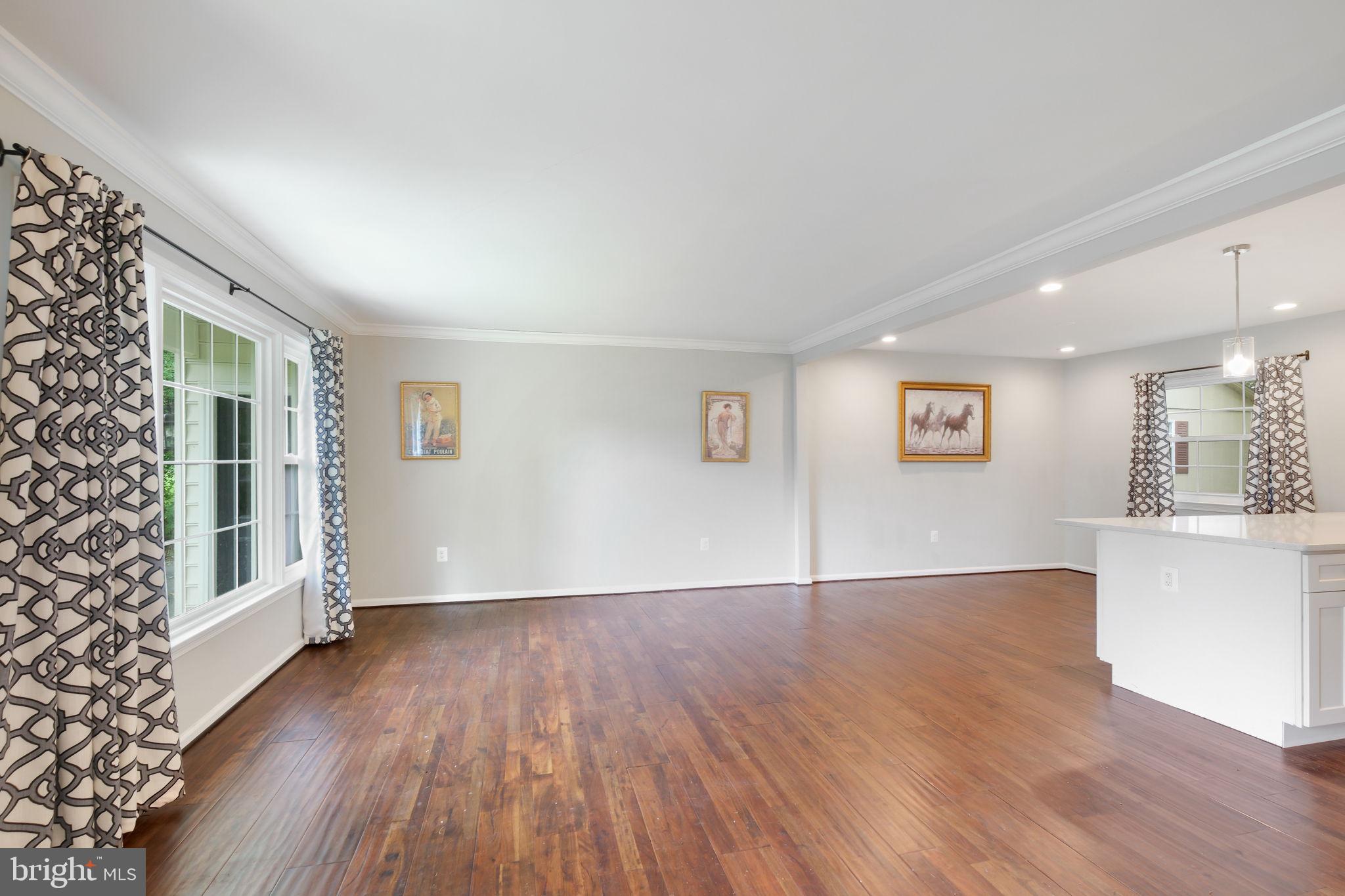 5 Winesap Court Gaithersburg, MD 20878 - Photo 44 of 44 an empty room with wooden floor and windows