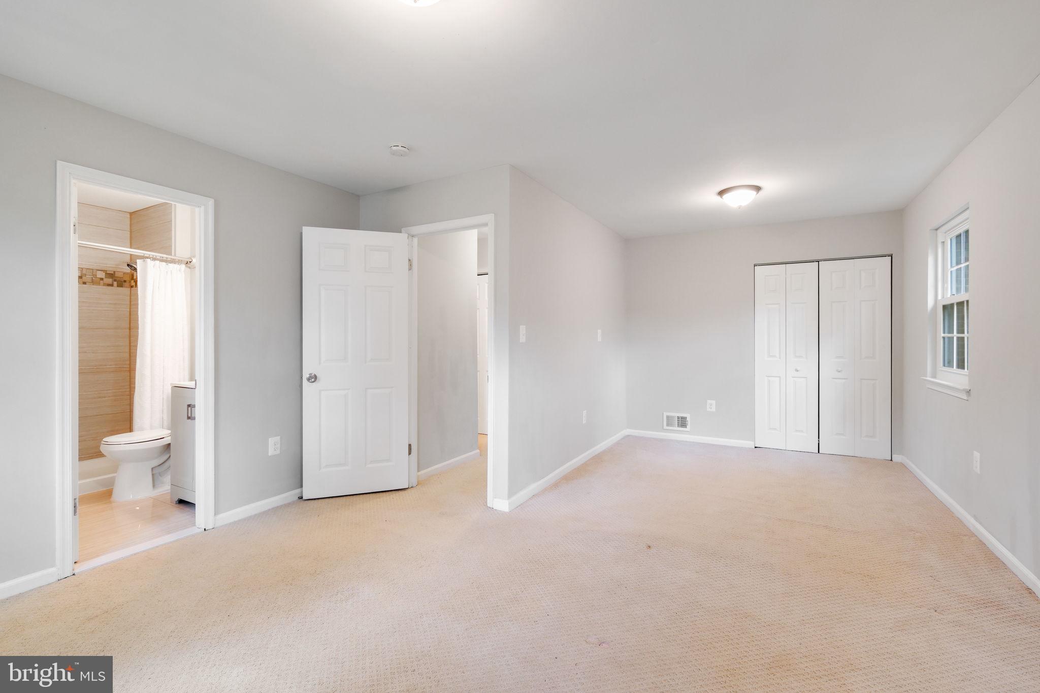 5 Winesap Court Gaithersburg, MD 20878 - Photo 24 of 44 a view of an empty room