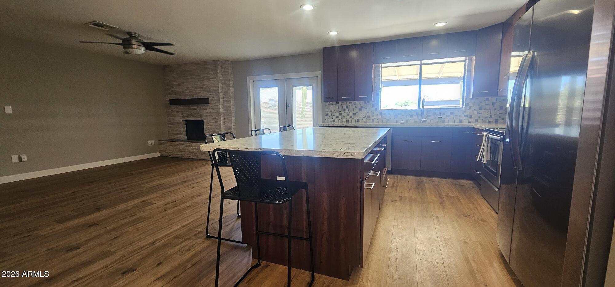 1131 East Redfield Road Phoenix, AZ 85022 - Photo 5 of 27 Kitchen