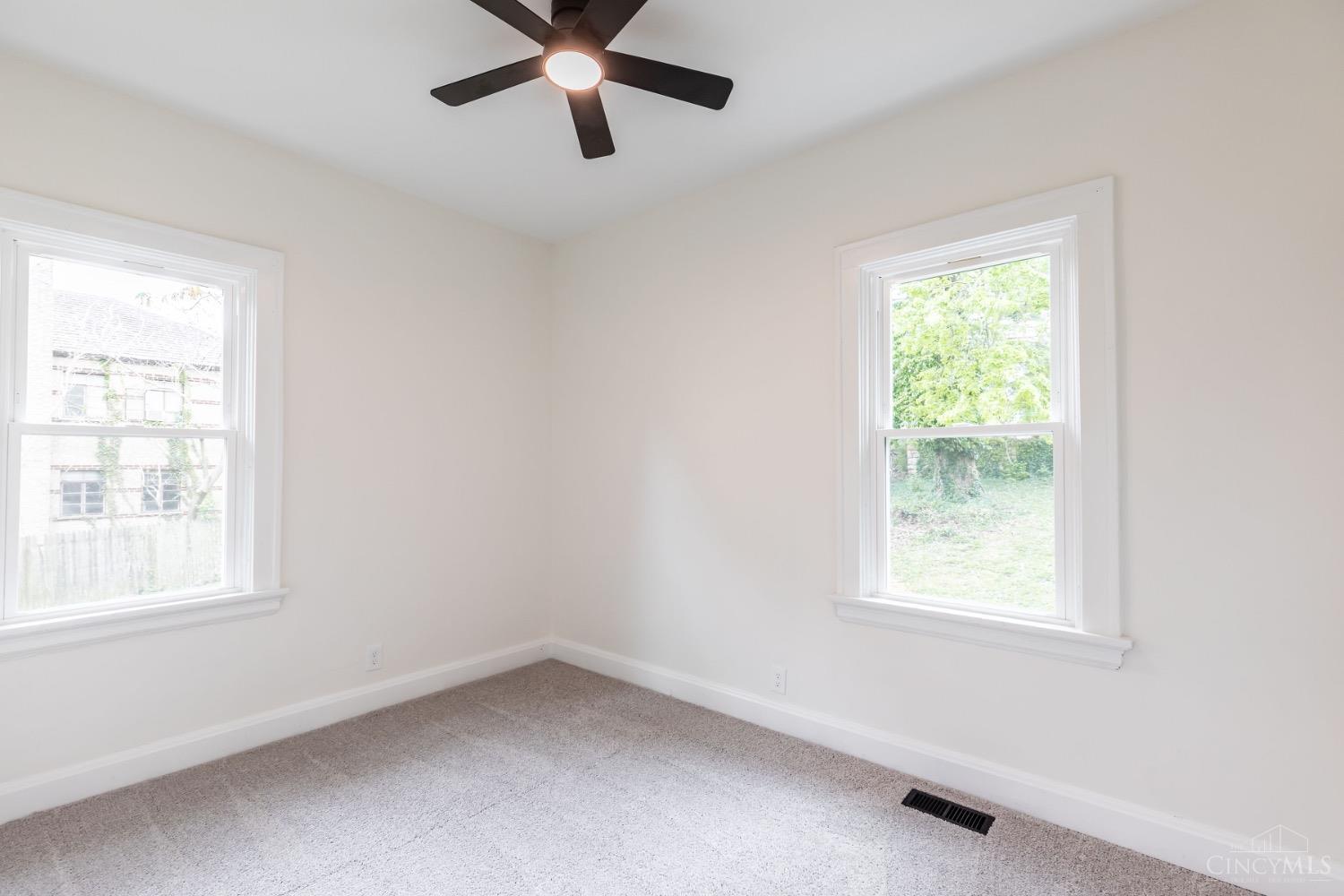 5707 Lester Road Cincinnati, OH 45213 - Photo 18 of 56