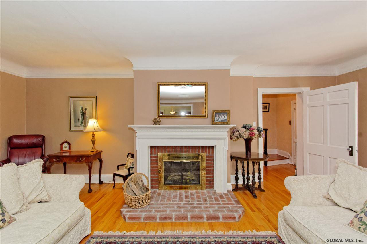 392 Loudon Road Colonie, NY 12211 - Photo 6 of 25 Photo 6