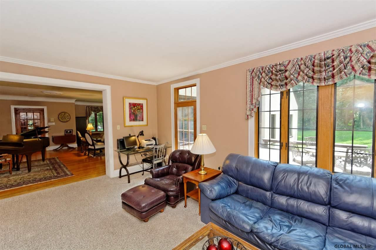 392 Loudon Road Colonie, NY 12211 - Photo 8 of 25 Photo 8