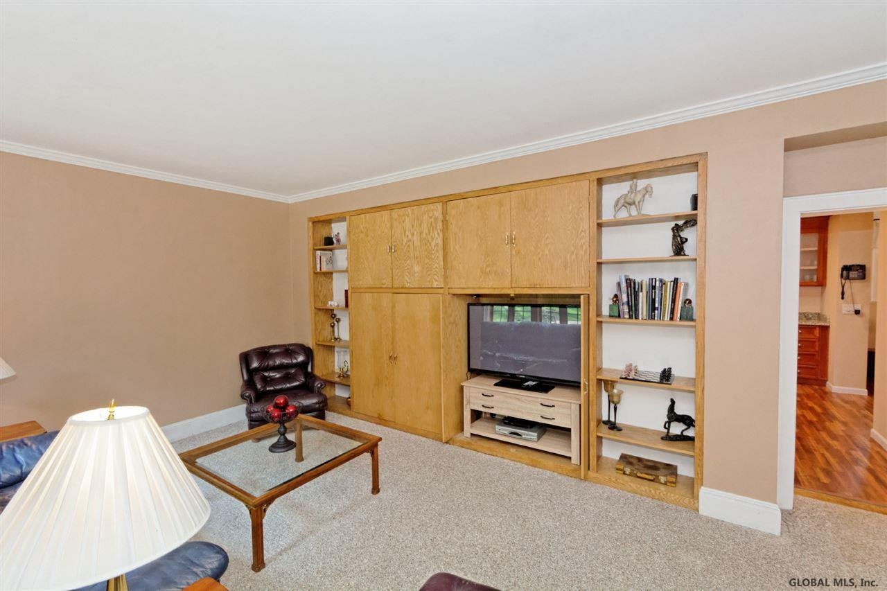 392 Loudon Road Colonie, NY 12211 - Photo 9 of 25 Photo 9