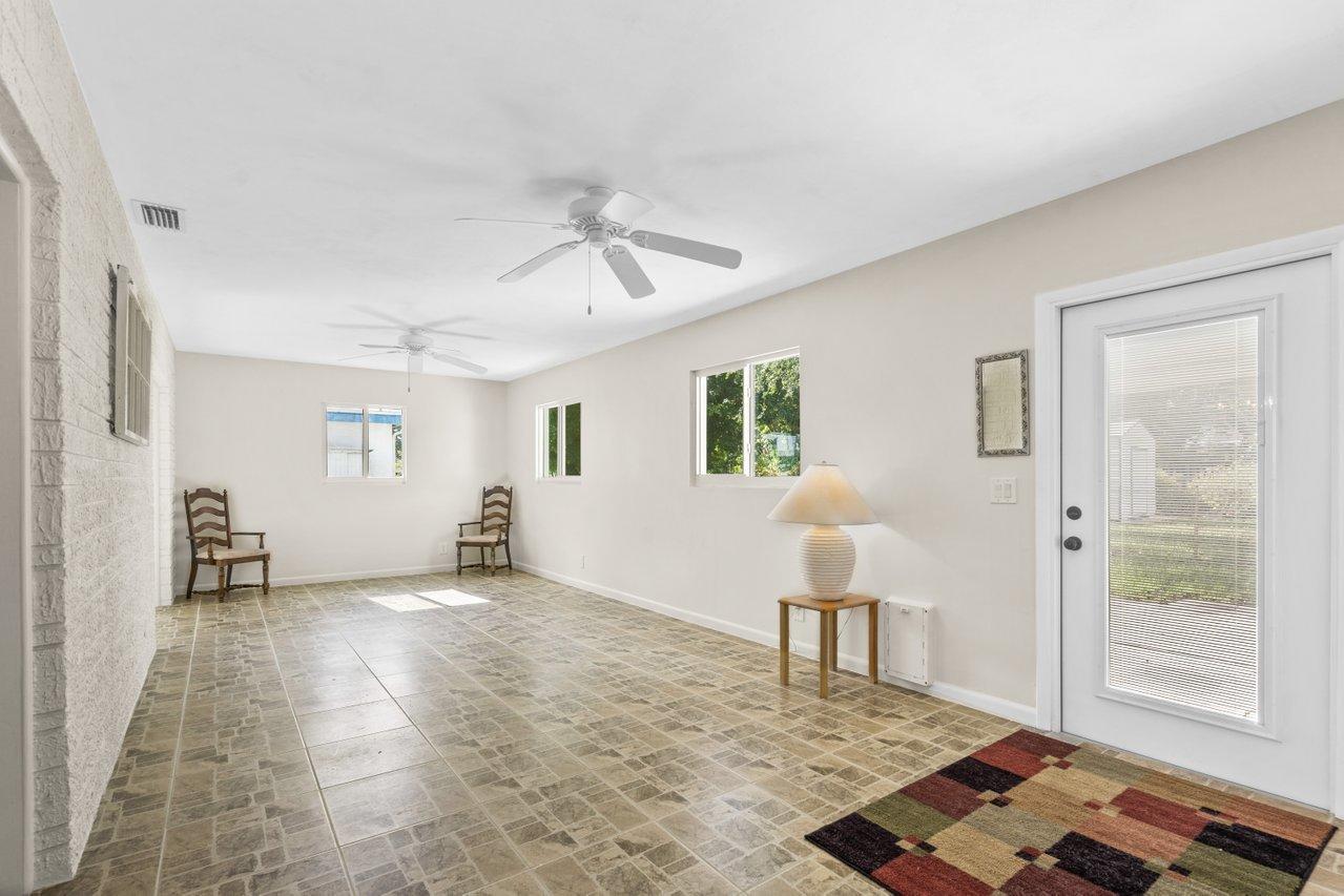 4300 Harrison Street Hollywood, FL 33021 - Photo 14 of 28 Florida Room