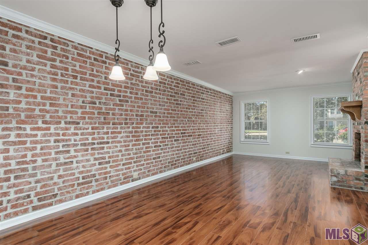 9007 Highland Road, Unit 11 Baton Rouge, LA 70810 - Photo 1 of 21