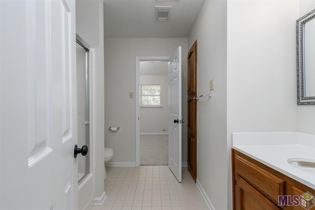 9007 Highland Road, Unit 11 Baton Rouge, LA 70810 - Photo 9 of 21