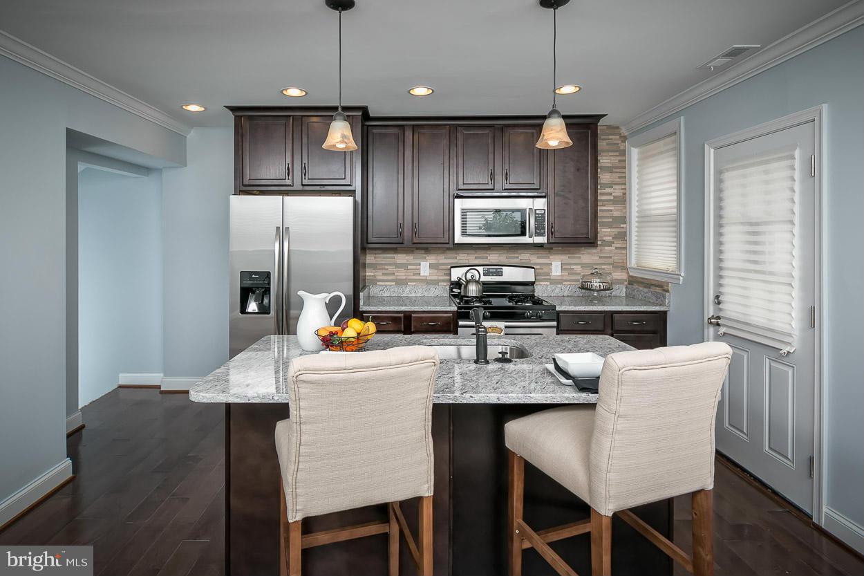 213 Ridge Avenue Baltimore, MD 21286 - Photo 1 of 29 Kitchen