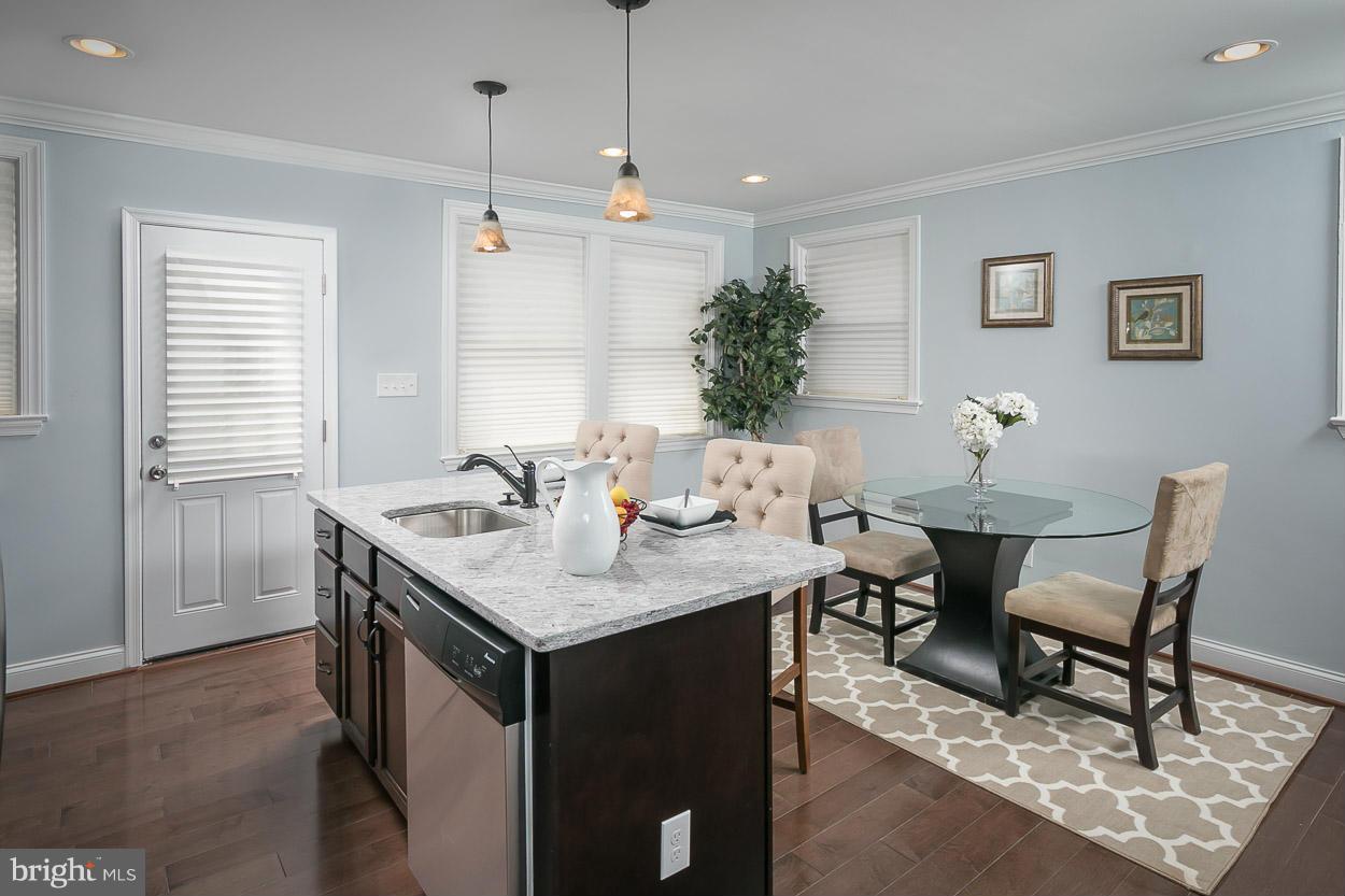 213 Ridge Avenue Baltimore, MD 21286 - Photo 14 of 29 Dining Room