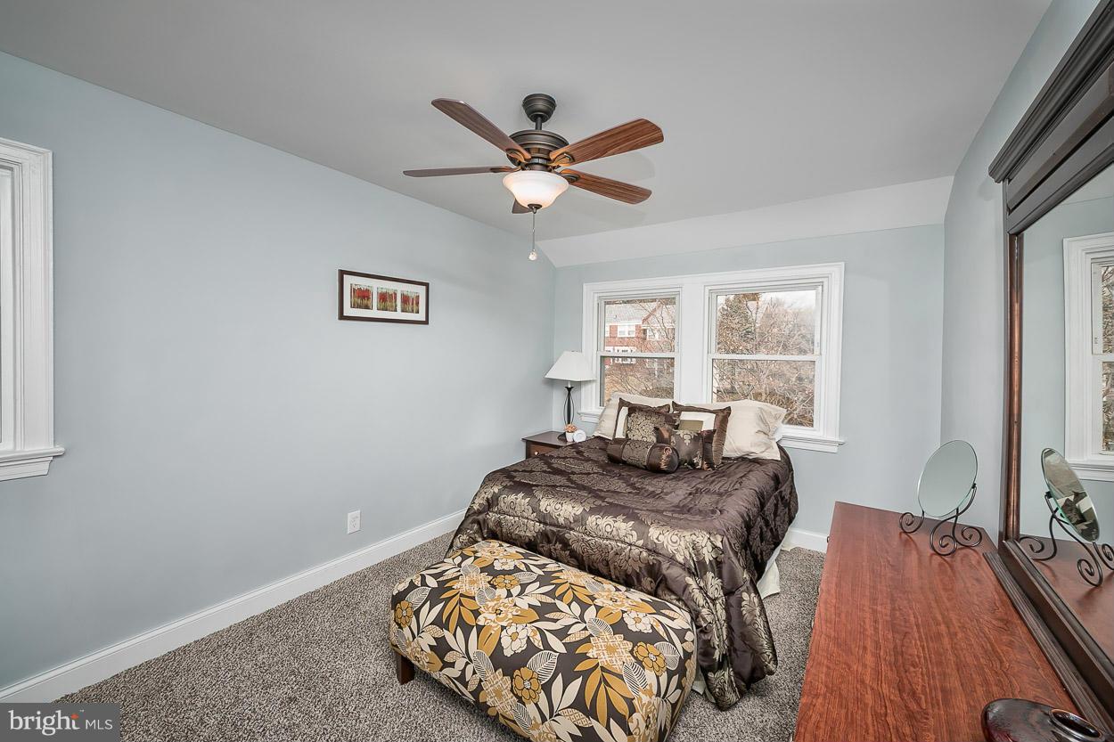 213 Ridge Avenue Baltimore, MD 21286 - Photo 15 of 29 Bedroom (Master)
