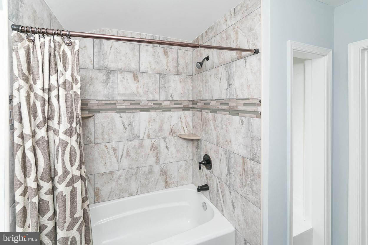 213 Ridge Avenue Baltimore, MD 21286 - Photo 17 of 29 Bath