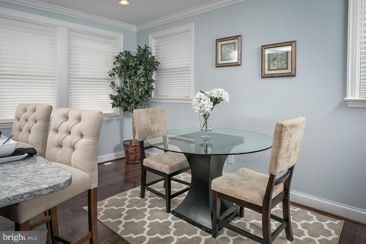 213 Ridge Avenue Baltimore, MD 21286 - Photo 10 of 29 Dining Room
