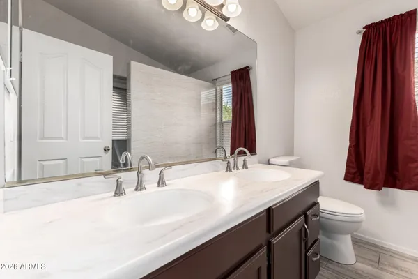 $589,900 | 446 West Mendoza Circle, Mesa, AZ 85210