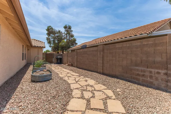 $589,900 | 446 West Mendoza Circle, Mesa, AZ 85210