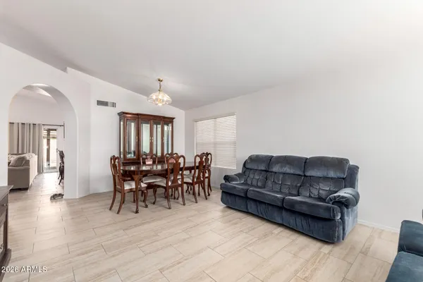 $589,900 | 446 West Mendoza Circle, Mesa, AZ 85210