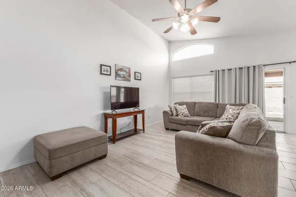 $589,900 | 446 West Mendoza Circle, Mesa, AZ 85210