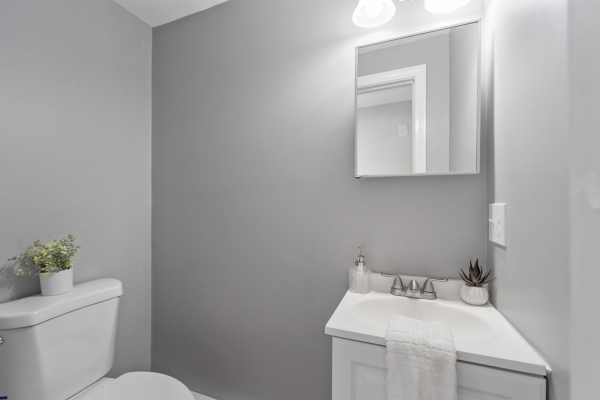 40 Grove Avenue Salem, NH 03079 - Photo 22 of 33