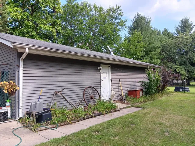 $270,000 | 128 County Rd N 475 West, Essex, IL 60935