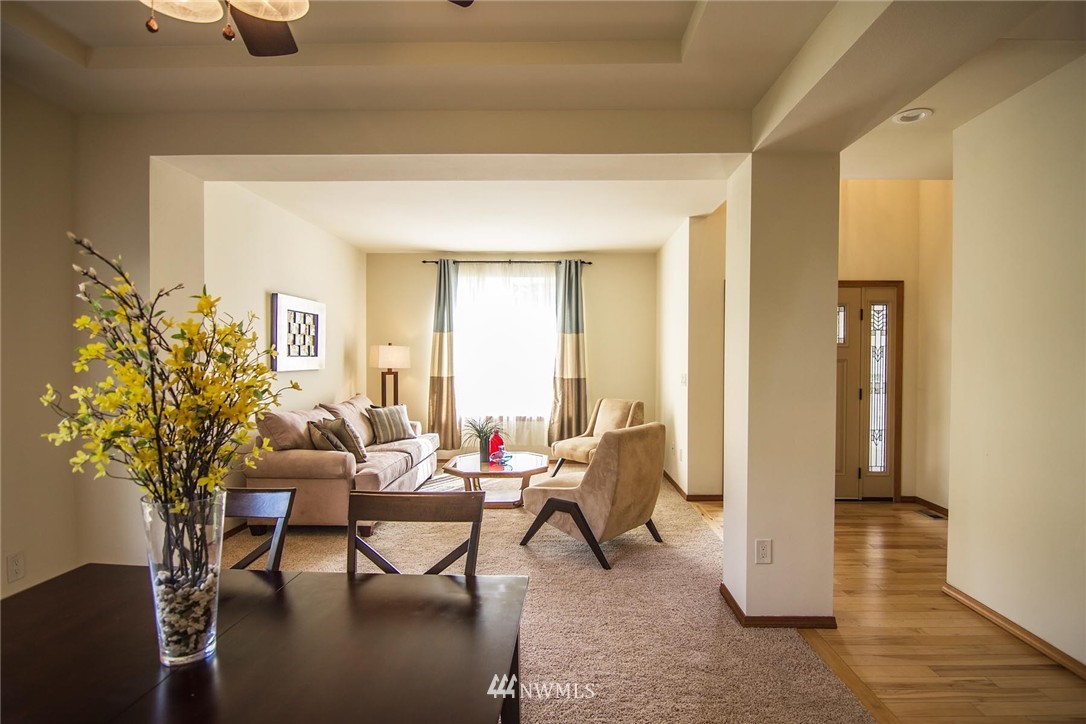 21124 Meridian Place West Bothell, WA 98021 - Photo 2 of 24