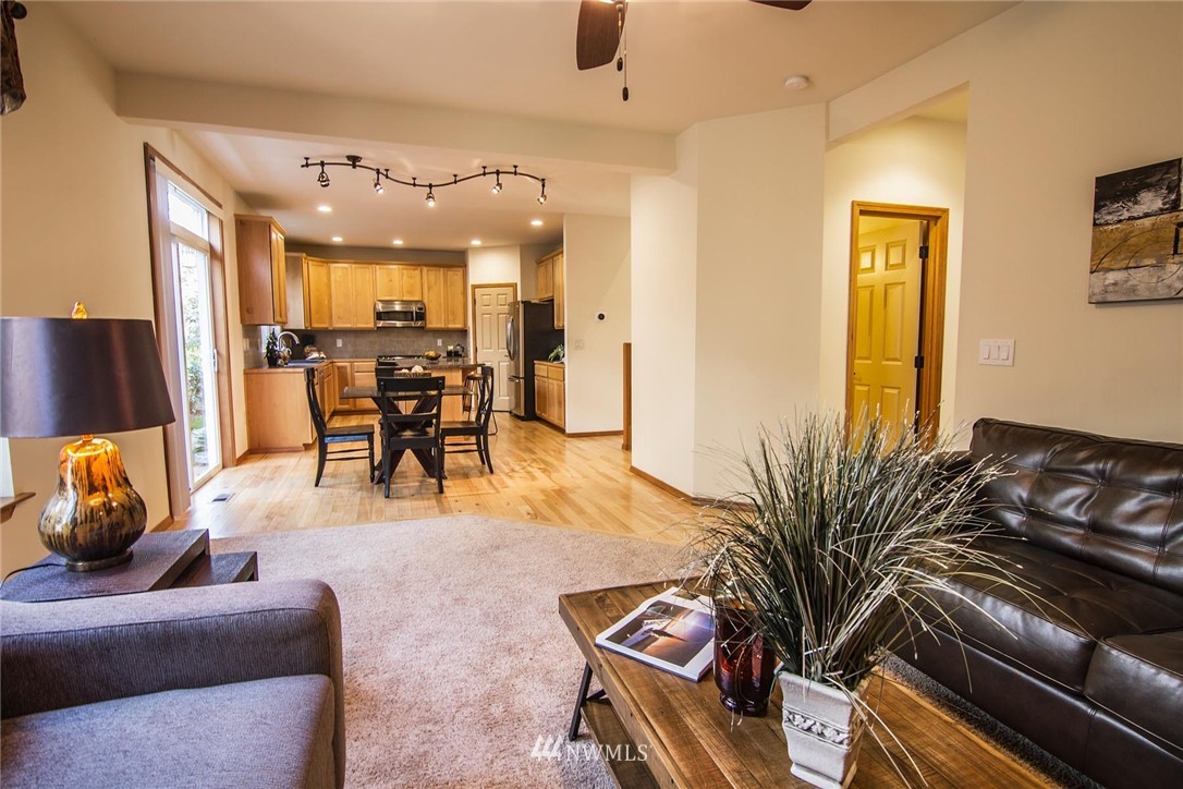 21124 Meridian Place West Bothell, WA 98021 - Photo 13 of 24