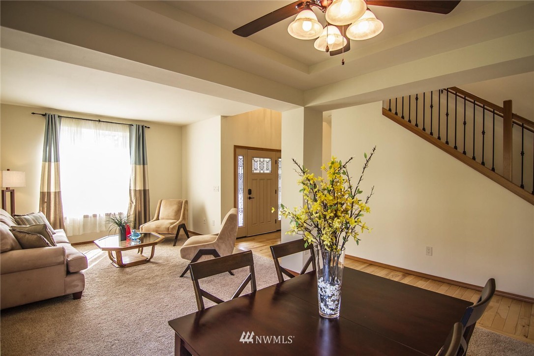 21124 Meridian Place West Bothell, WA 98021 - Photo 3 of 24