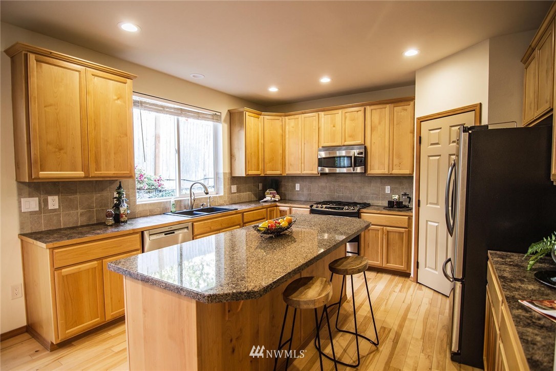 21124 Meridian Place West Bothell, WA 98021 - Photo 6 of 24